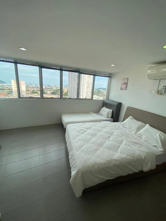 12Pax 2 Bathrooms Near Usm Pantai Hospital And Spice Arena Bayan Lepas 0*,  Malaysia